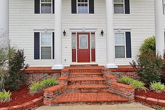 3rd image of 108 Seabrook Dr