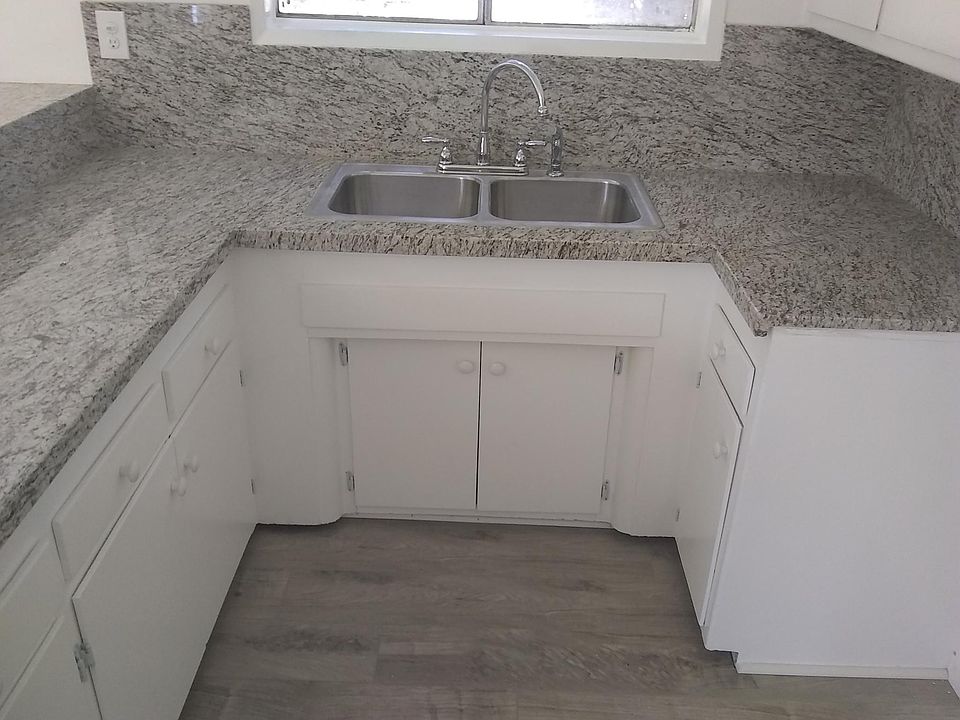 1st image of 7925 Kester Ave #2