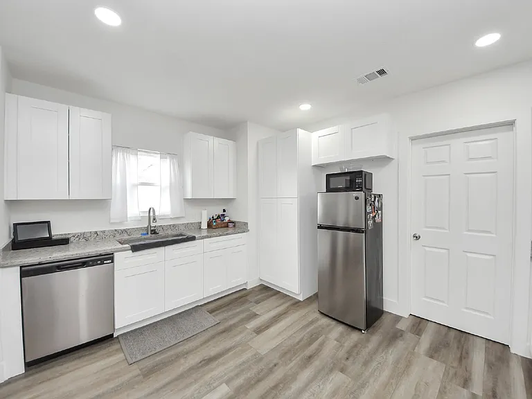 3029 Beulah St — Photo 22