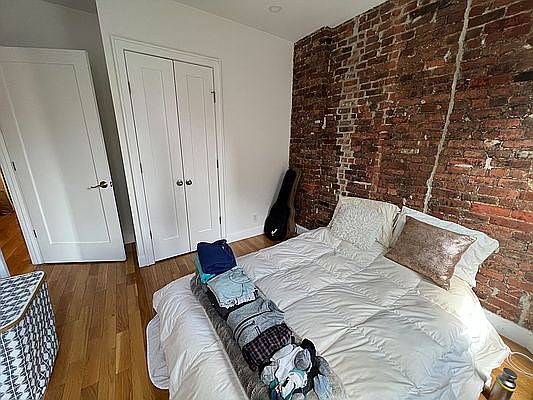 2nd image of 443 E 88th St APT 22