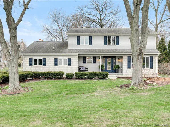 1175 Watson St, Fort Gratiot, MI 48059