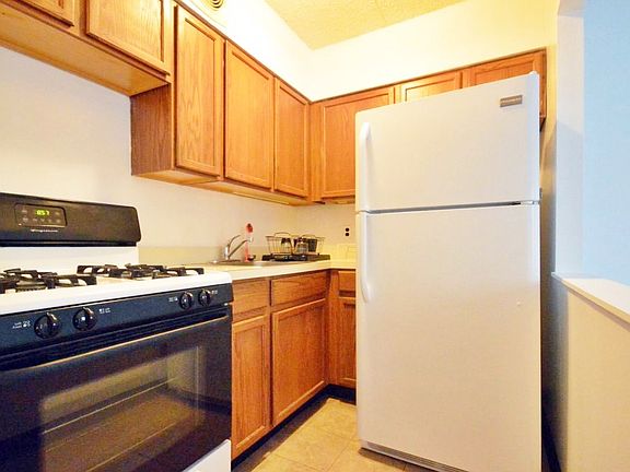 5th image of 3356 14th St #2