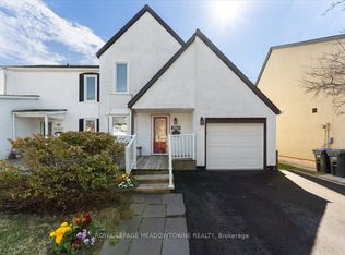 2945 Nipiwin Dr, Mississauga, ON
