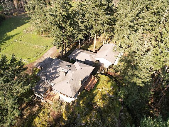 4th image of 137 Forest Ridge Rd
