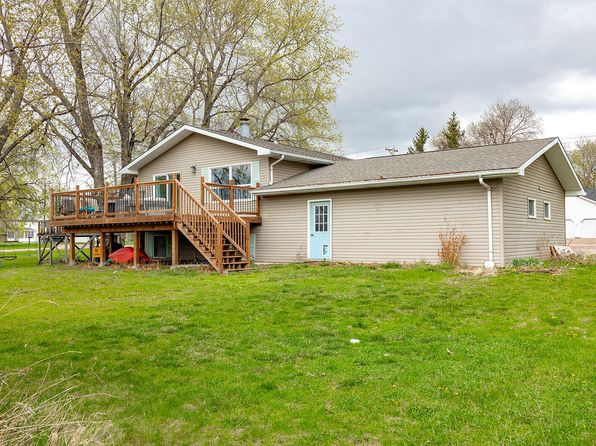 1141 Vermillion St, Centerville, SD 57014