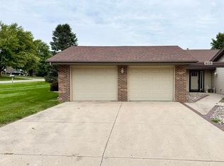 305 E Todd Ter #16, Carroll, IA 51401