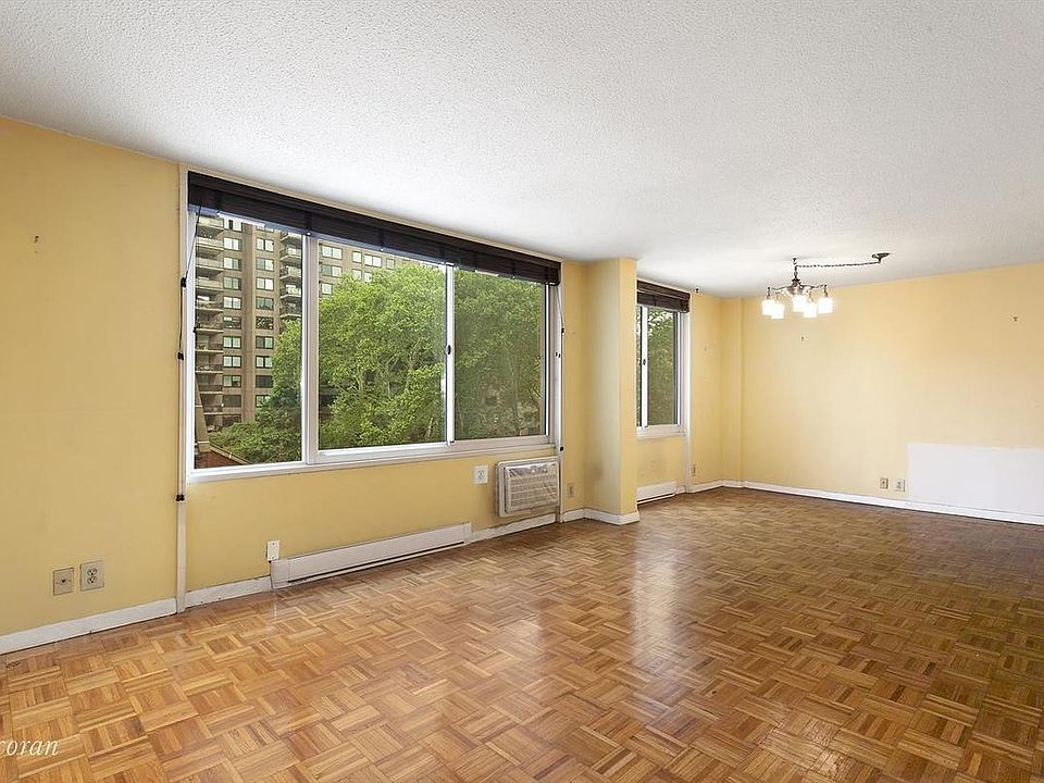 1st image of 555 Main St APT 408