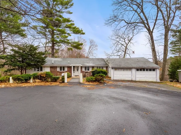 47 Riverside Dr, North Reading, MA 01864
