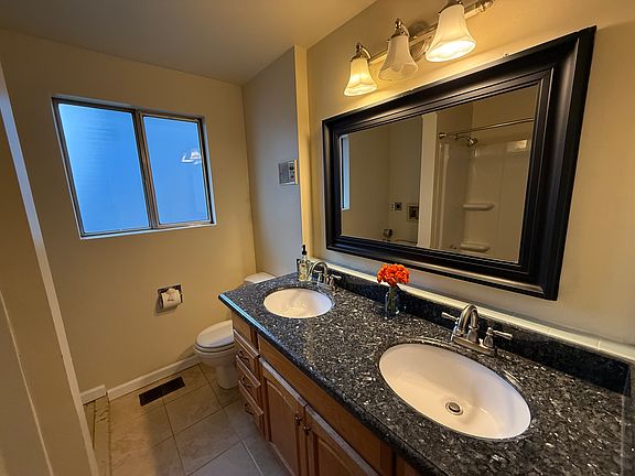 Upstairs: bathroom #1