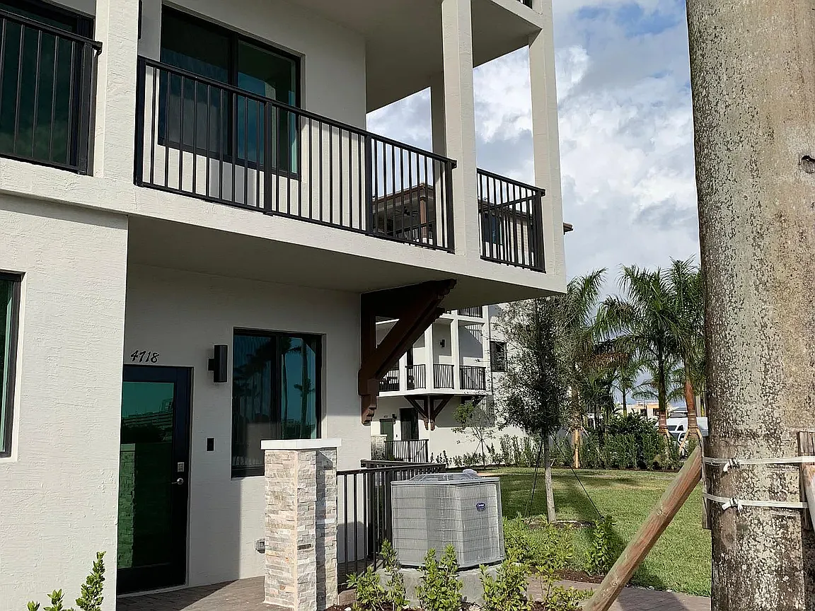 3 bed, 2946 sqft, $5,800 — Photo 4