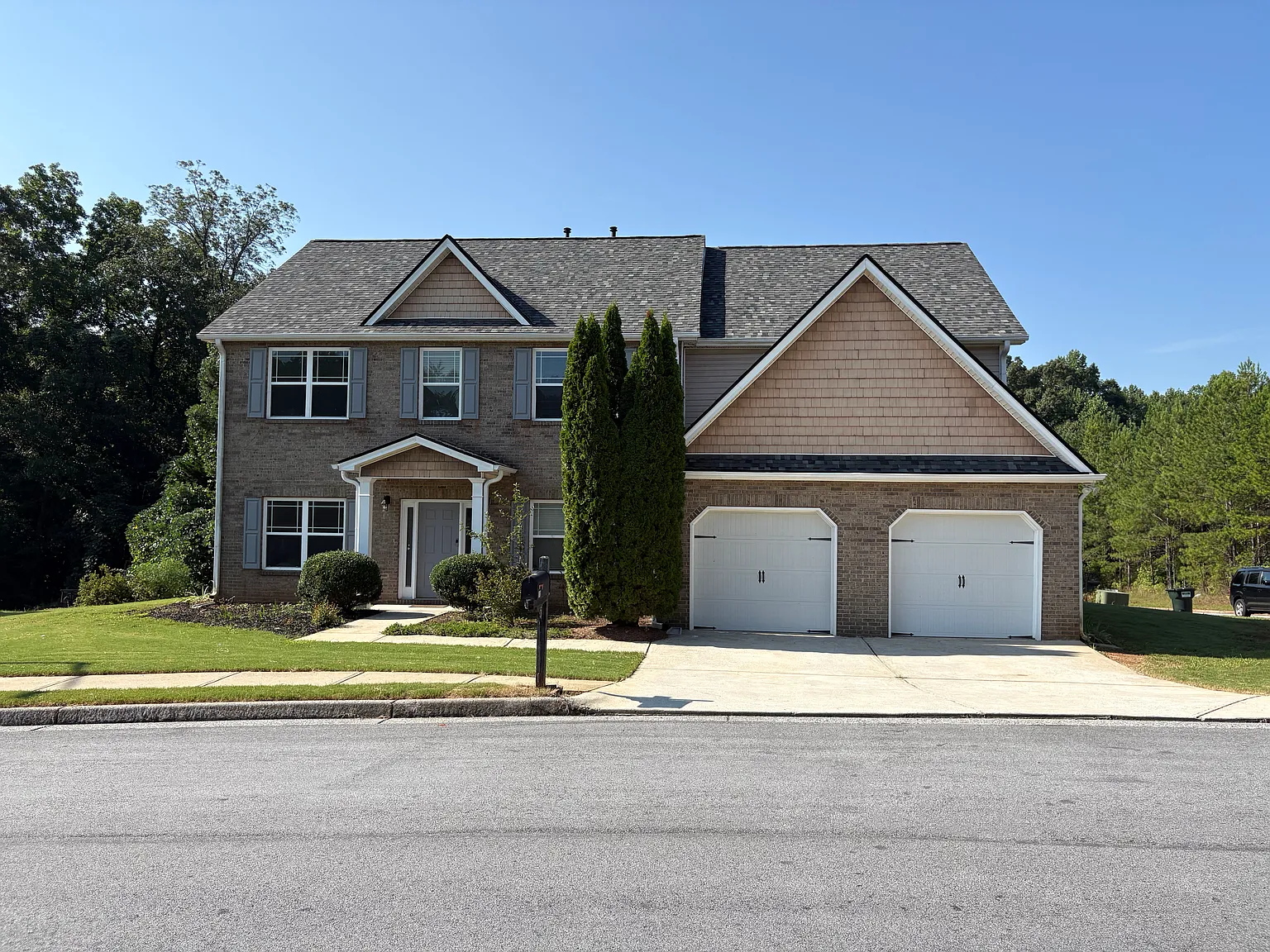 5 bed, 3464 sqft, $2,500 — Photo 3