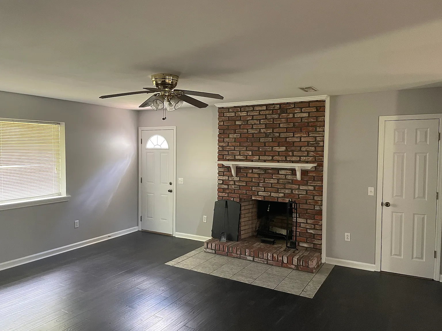 3 bed, 1600 sqft, $1,500 — Photo 3