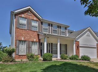 372 Carr Manor Ct, Ballwin, MO 63021