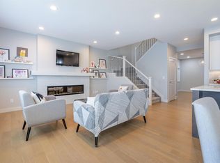 6621 Knox Pl SW, Edmonton, AB T6W 4A1