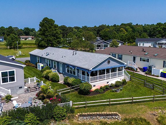 2nd image of 27086 Island Dr #53632