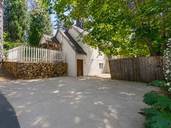 4934 Cedar Dr, Camino, CA 95709