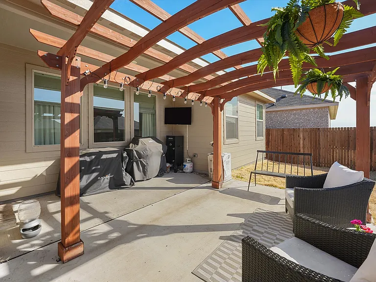 5028 Waterway Dr — Photo 31