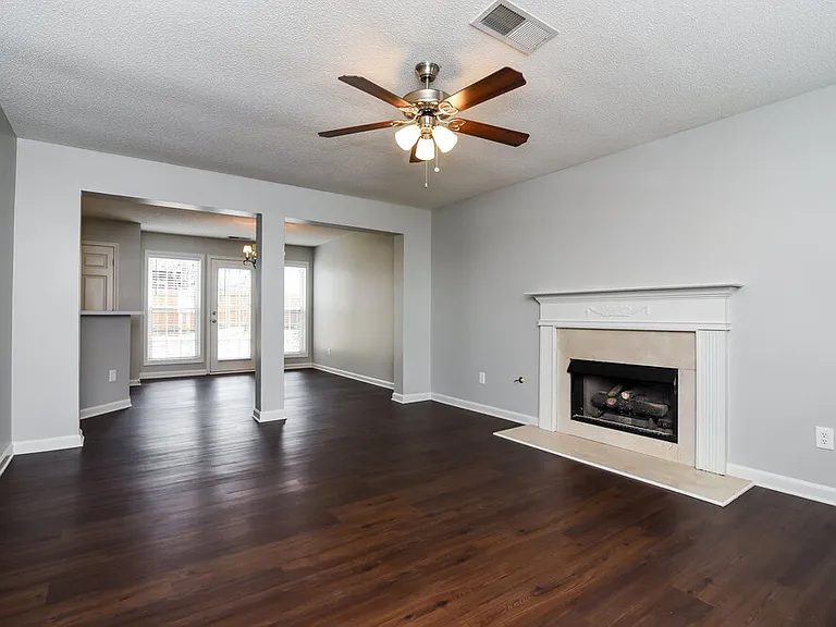 4323 Chesapeake Trce NW — Photo 3