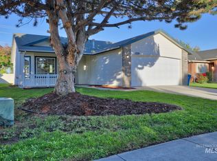 1229 S Benewah St, Nampa, ID 83686