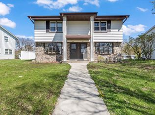 1849 Oakdale Dr #1851, Waukesha, WI 53189