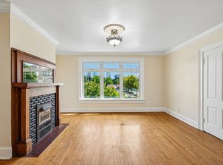804 E Kewaunee St #804, Milwaukee, WI 53202