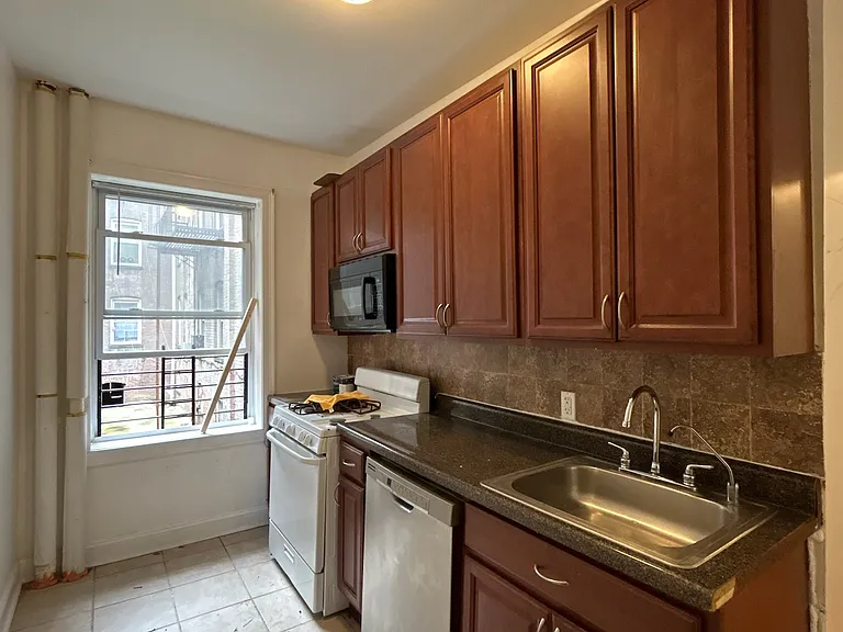 154 Belmont Ave #104 — Photo 17