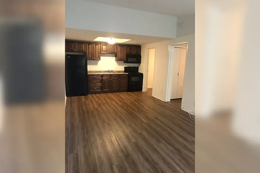 Willow Way Apartments — Photo 3