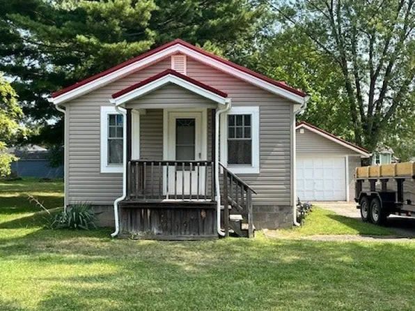 613 North Rd, Niles, OH 44446