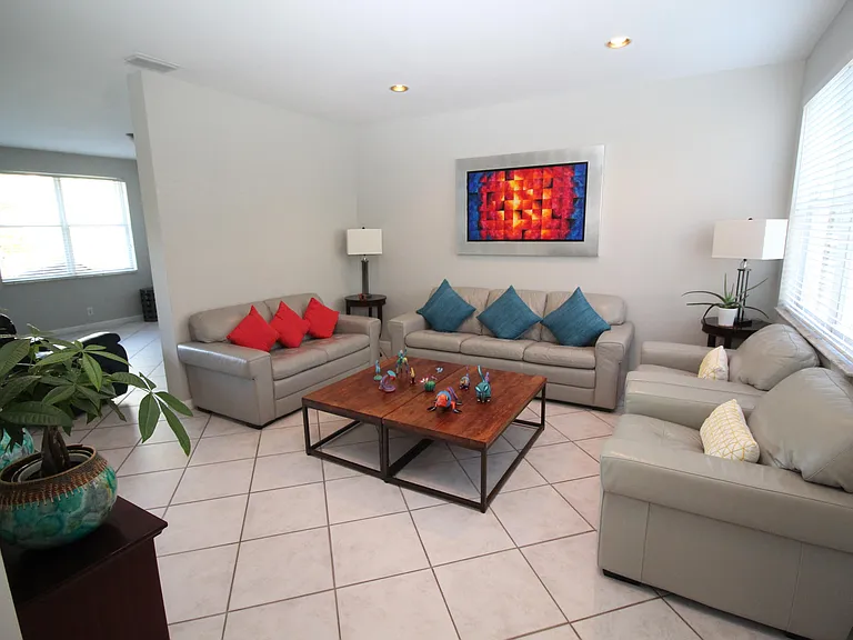 1396 Banyan Way — Photo 7