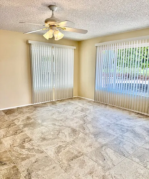 11801 N Coggins Dr — Photo 9