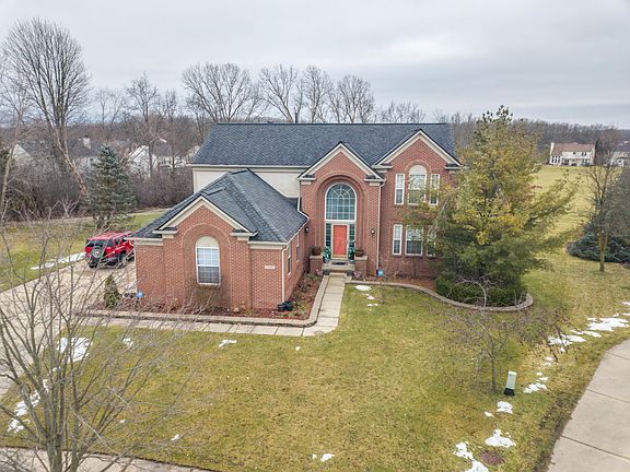 2nd image of 7936 Breezewood Ct