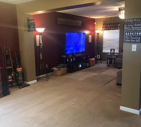 3rd image of 121 Ascot Glen Dr