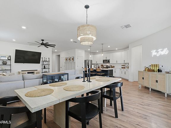 2nd image of 3406 W DUNBAR Drive