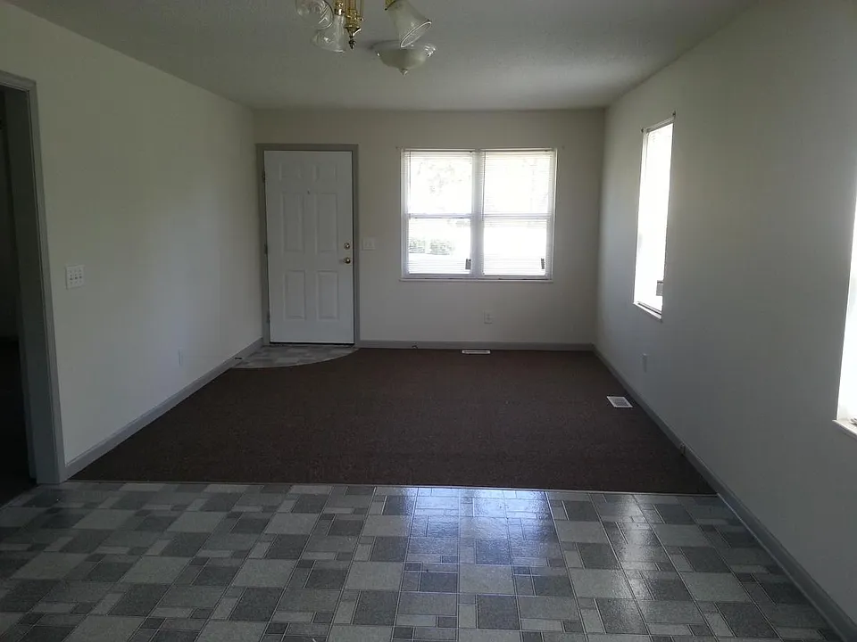 Dining/living areas