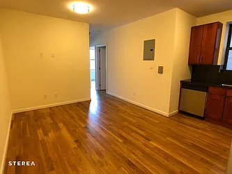 Rented by Sterea Agency