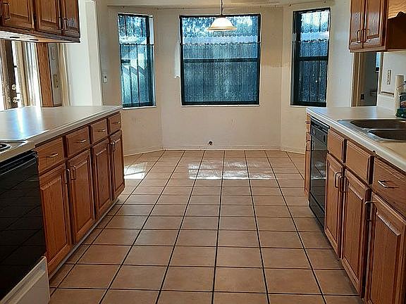 5th image of 9655 Hollowbrook Cir