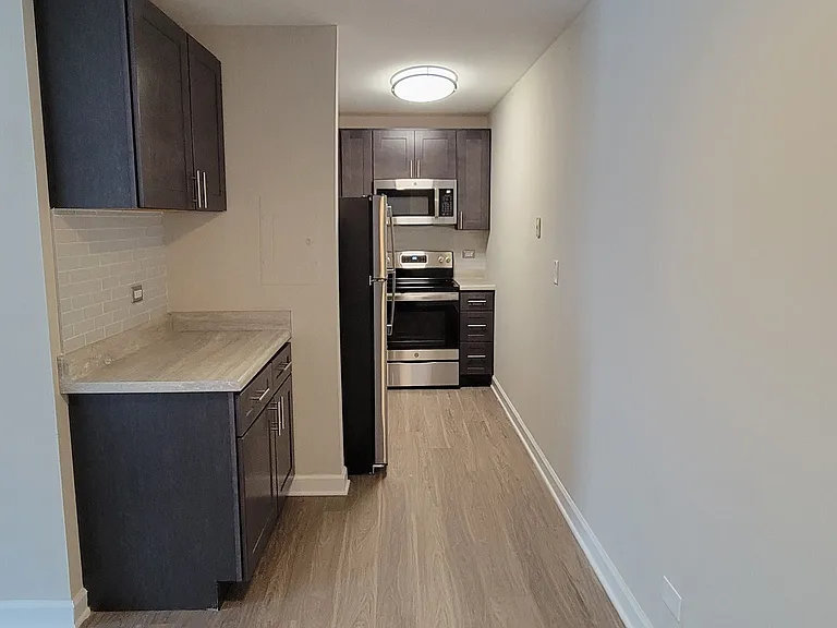 Lisle Station Apartments — Photo 67