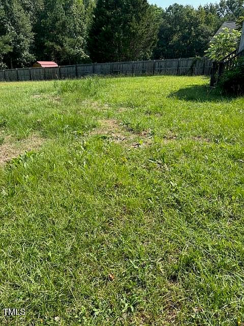 2nd image of 341 Melanie Ln