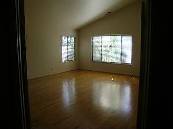 5th image of 3824 Cottonwood Dr
