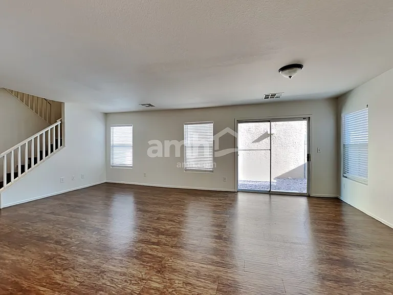1139 Black Cherry St — Photo 4