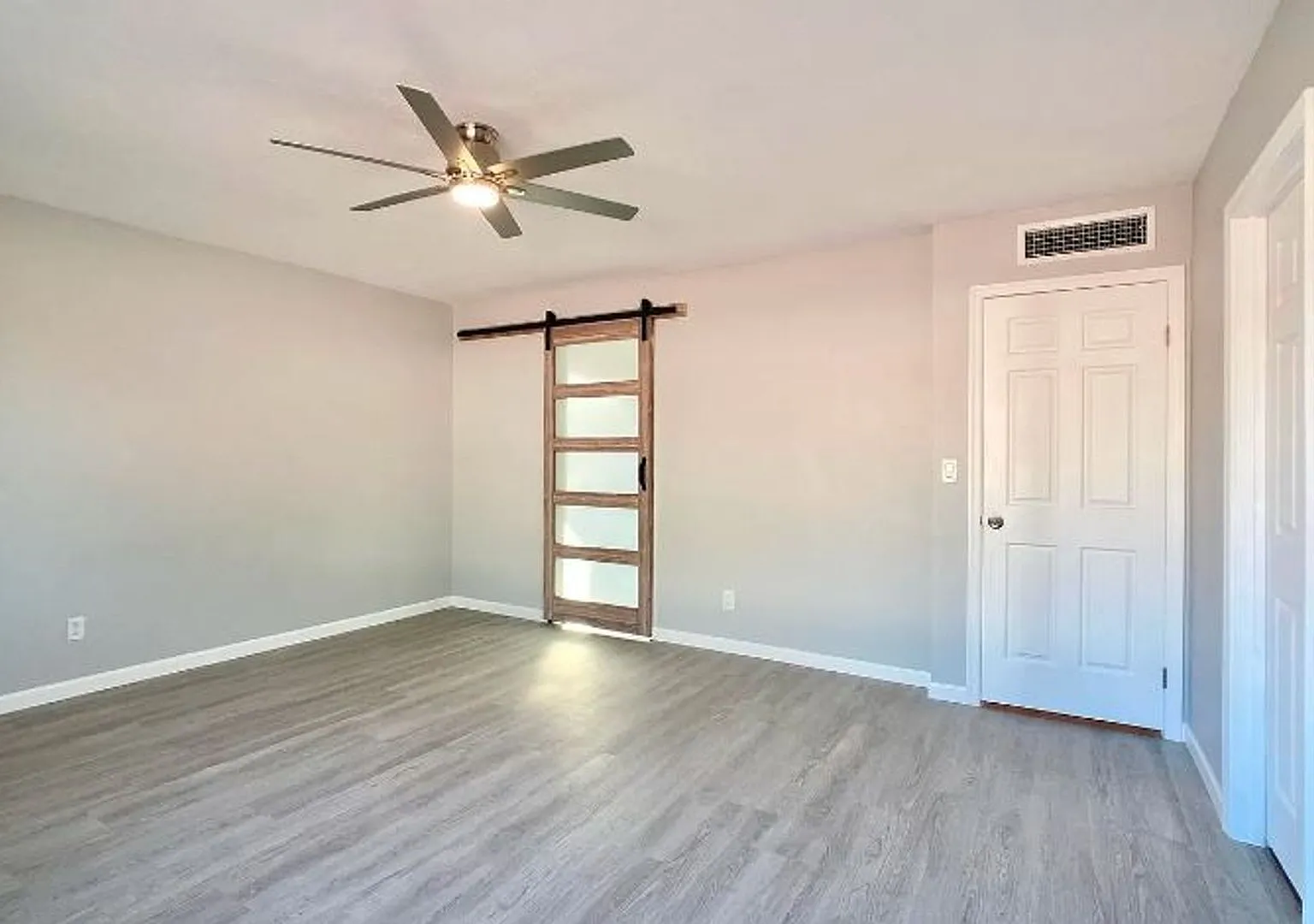Coming Soon In North Chandler With No Hoa — Photo 2