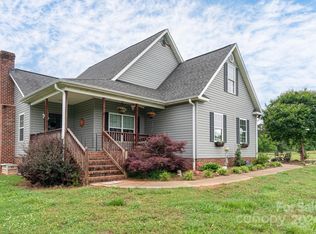 2722 Hallman Dr, Crouse, NC 28033