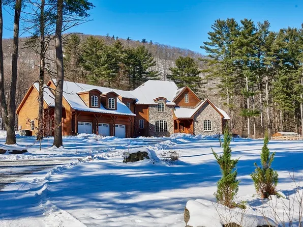 250 West St, Lenox, MA 01240