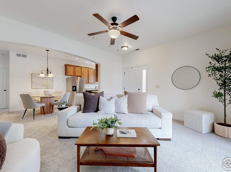 1st image of 4905 Hahns Peak Dr #104