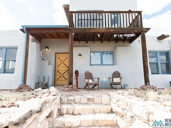 2nd image of 15 Rocky Ln