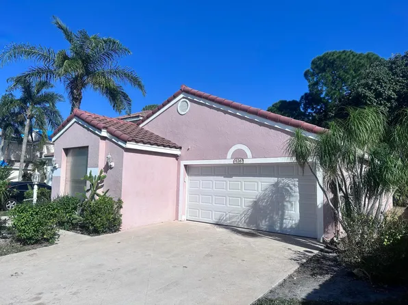 126 Oakwood Way, Greenacres, FL 33463