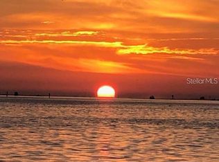 352 Windrush Loop, Tarpon Springs, FL 34689