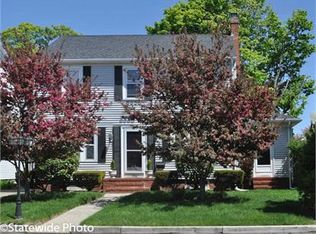 3536 Pawtucket Ave, Riverside, RI 02915