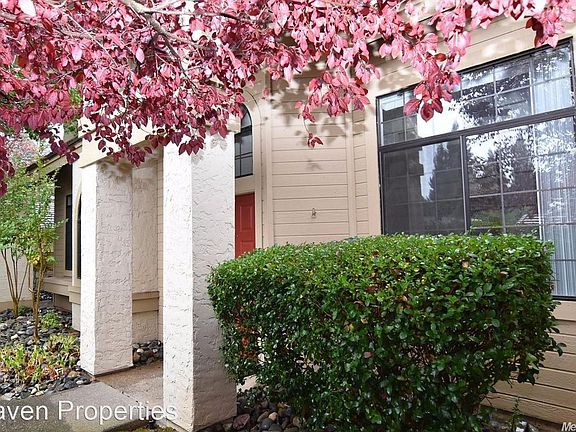 2nd image of 8437 Creekridge Cir