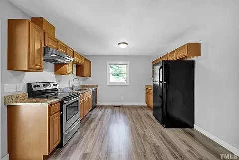 5 bed, 1534 sqft, $2,500 — Photo 2
